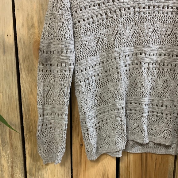 sweater - Picture 2 of 3